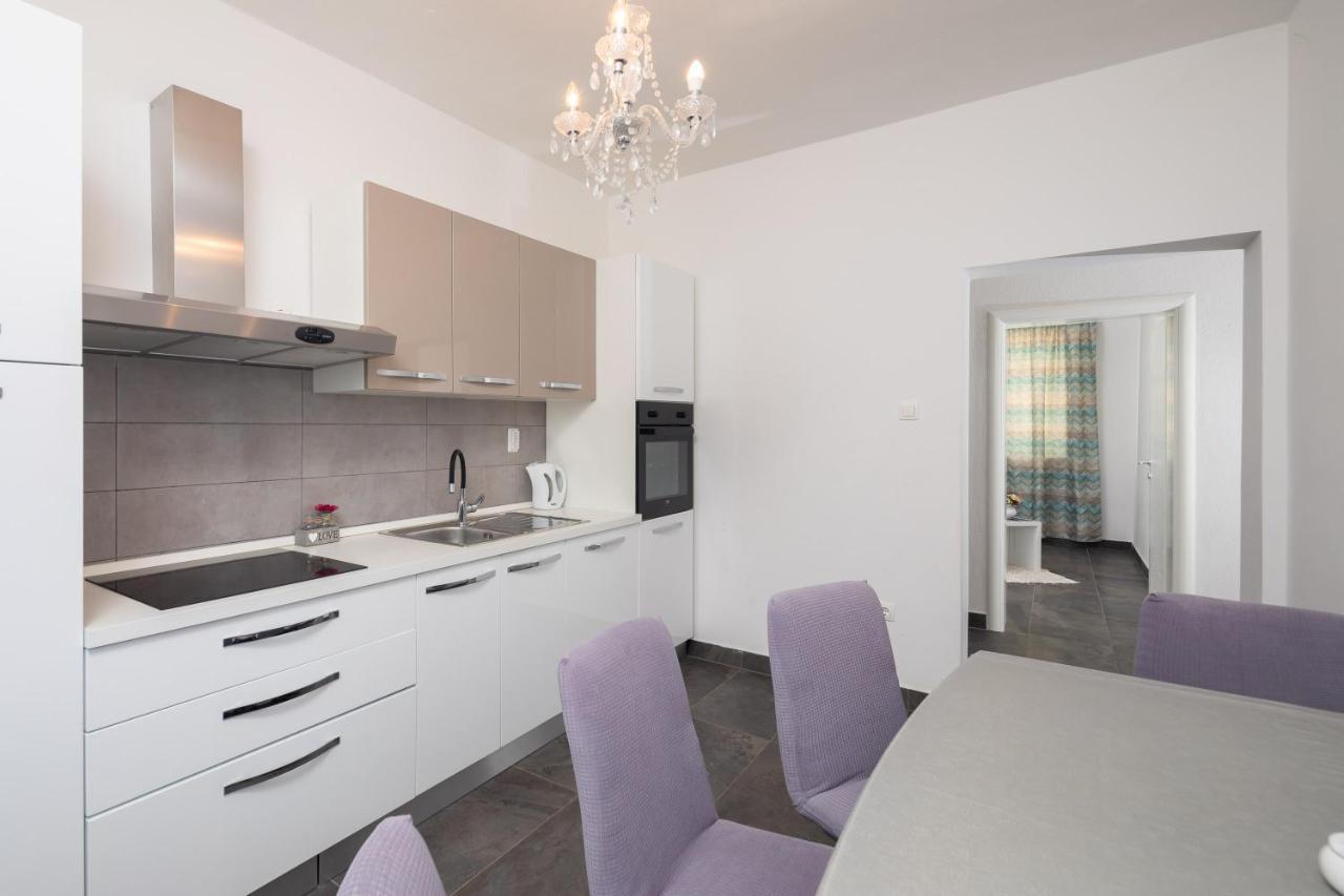 Sky Way Apartments ดูกีรัท ภายนอก รูปภาพ