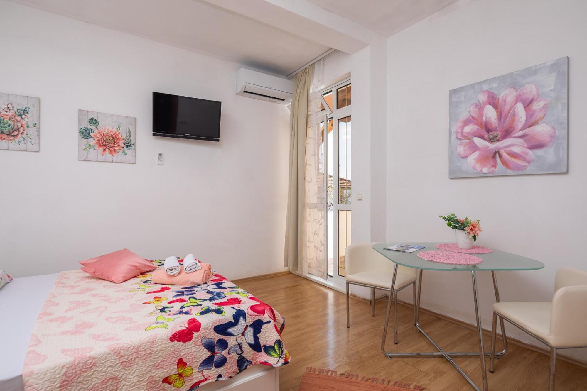 Sky Way Apartments ดูกีรัท ภายนอก รูปภาพ